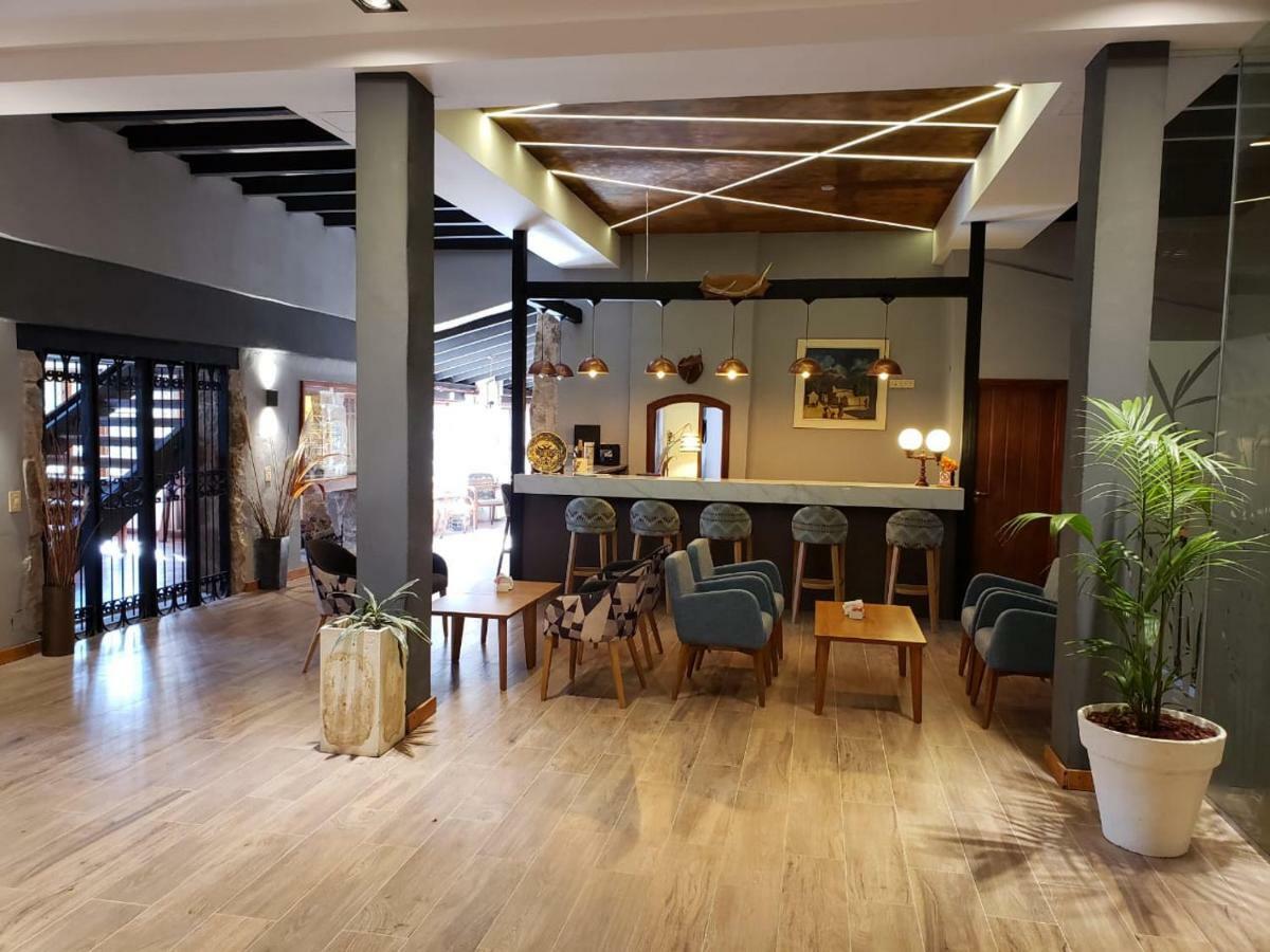 Los Espinillos Hotel Y Spa Villa Carlos Paz Bagian luar foto